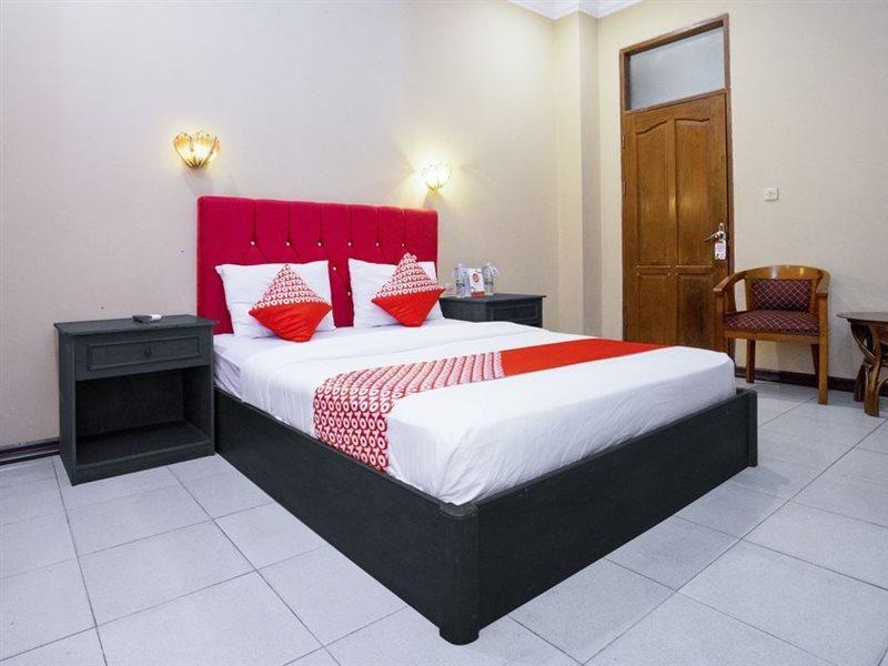 Urbanview Hotel Gading Kencana Samarinda By Reddoorz Exteriör bild