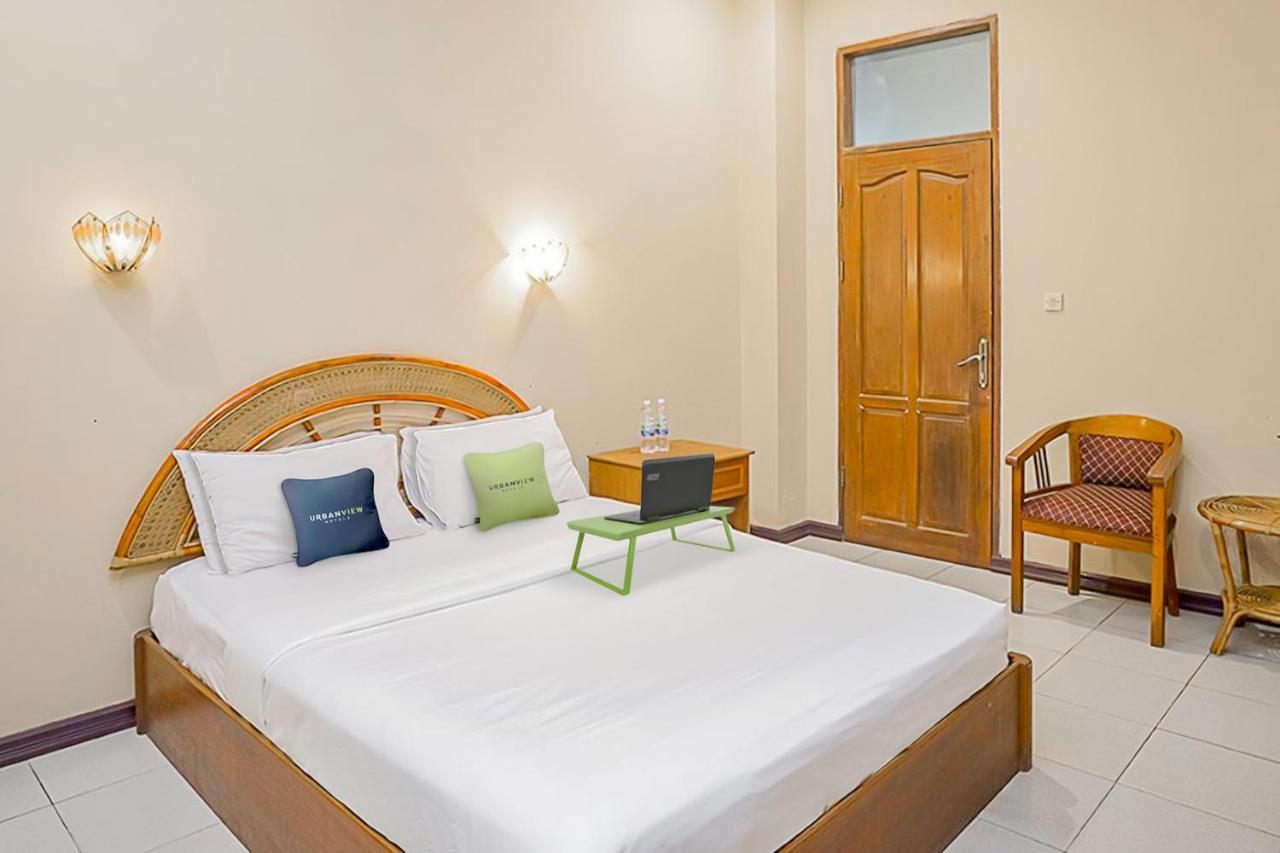 Urbanview Hotel Gading Kencana Samarinda By Reddoorz Exteriör bild